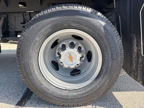 2025 Chevrolet Silverado 3500 WT