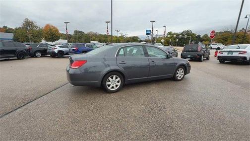 2010 Toyota Avalon XL