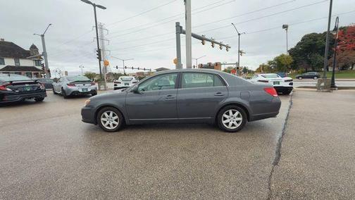 2010 Toyota Avalon XL