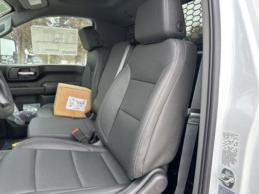 2025 Chevrolet Silverado 3500 WT