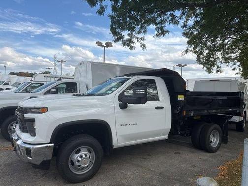 2025 Chevrolet Silverado 3500 WT