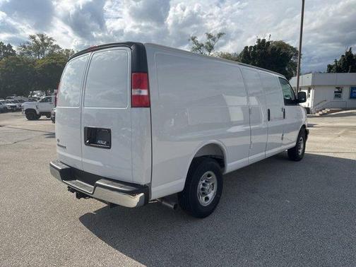 2025 Chevrolet Express 2500 Work Van