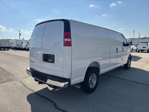 2025 Chevrolet Express 3500 Work Van