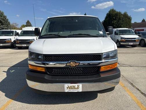 2025 Chevrolet Express 3500 Work Van