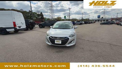 Shimmering Silver 2014 Hyundai Elantra GT Base