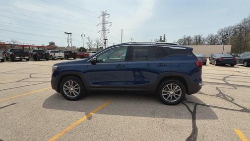 2022 GMC Terrain SLT