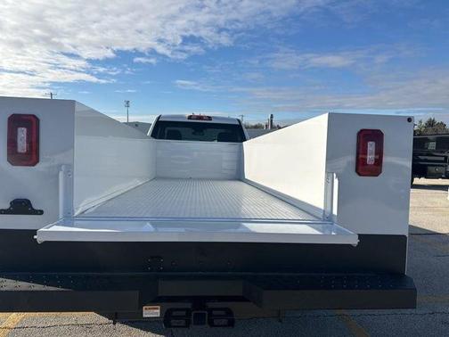 2025 Chevrolet Silverado 3500 WT