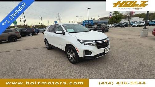 Iridescent Pearl Tricoat 2024 Chevrolet Equinox LT