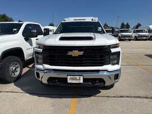 2025 Chevrolet Silverado 3500 WT