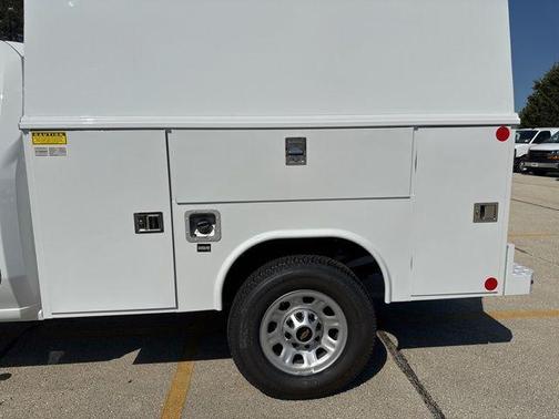 2025 Chevrolet Silverado 3500 WT