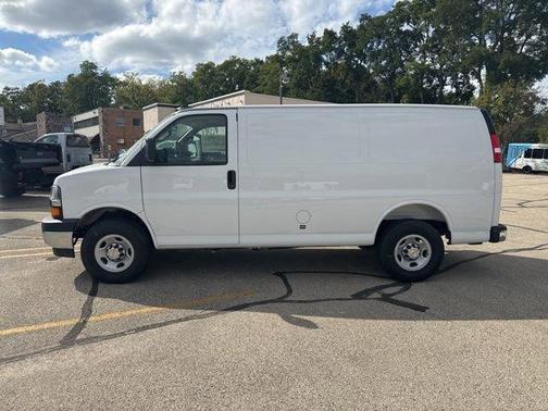 2025 Chevrolet Express 3500 Work Van