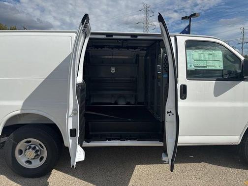 2025 Chevrolet Express 3500 Work Van