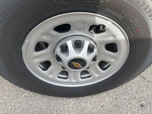 2025 Chevrolet Silverado 3500 WT