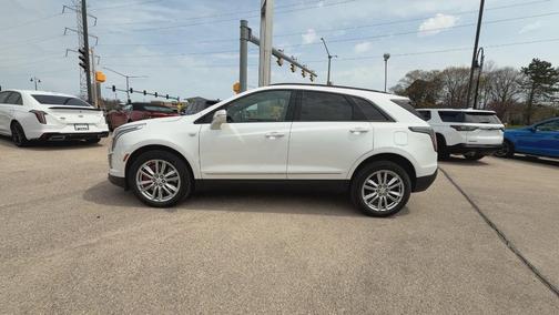 2022 Cadillac XT5 Sport