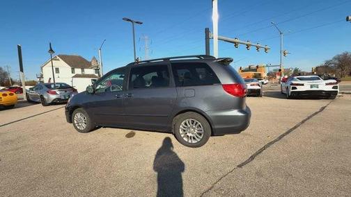 2010 Toyota Sienna XLE