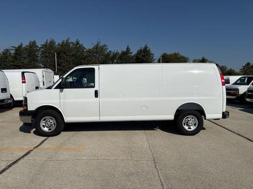 2025 Chevrolet Express 3500 Work Van