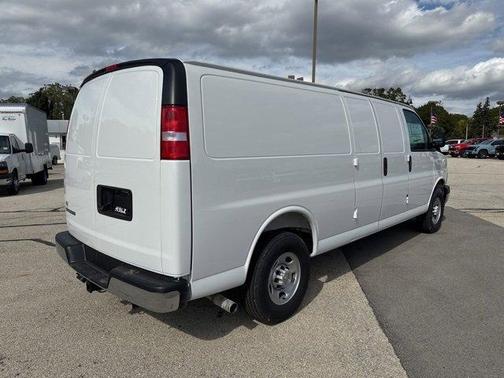 2025 Chevrolet Express 2500 Work Van