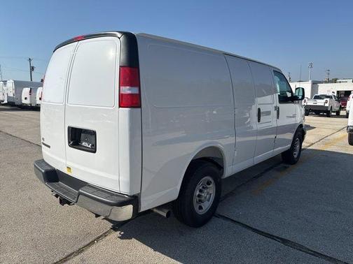 2025 Chevrolet Express 3500 Work Van