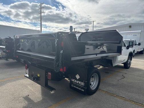 2025 Chevrolet Silverado 3500 WT
