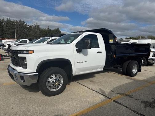 2025 Chevrolet Silverado 3500 WT