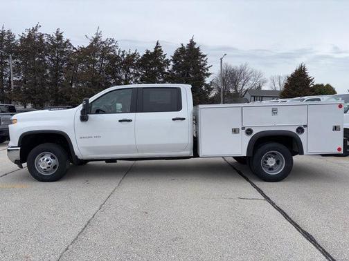 2025 Chevrolet Silverado 3500 WT