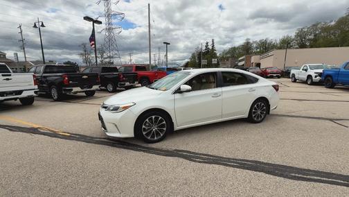 2018 Toyota Avalon XLE