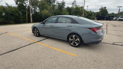 2023 Hyundai ELANTRA Limited