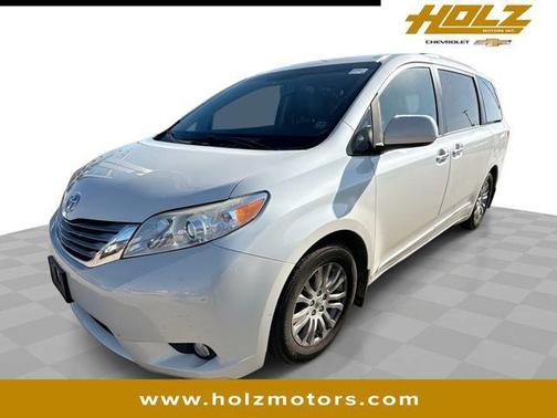 2016 Toyota Sienna XLE