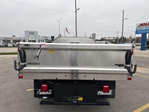 2025 Chevrolet Silverado 3500 WT