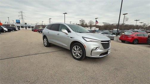 2022 Buick Enclave Essence