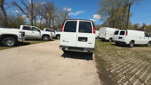 2022 GMC Savana 2500 Work Van