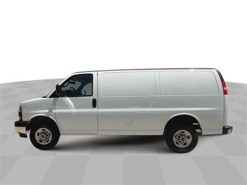 2022 GMC Savana 2500 Work Van