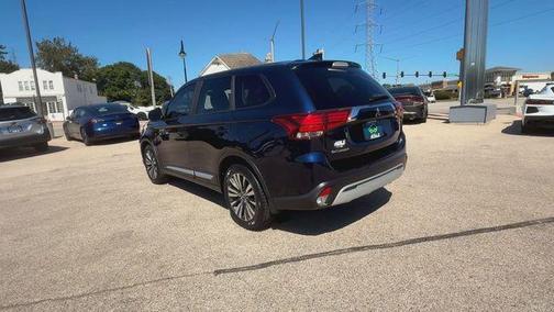 2020 Mitsubishi Outlander ES