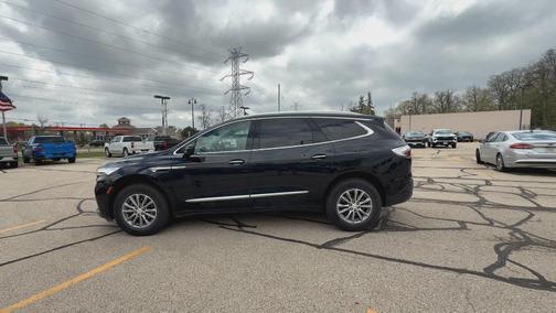 2022 Buick Enclave Essence