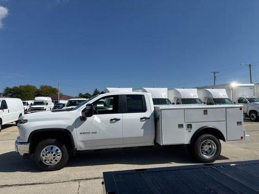 2025 Chevrolet Silverado 3500 WT