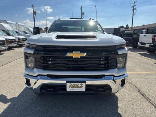 2025 Chevrolet Silverado 3500 WT