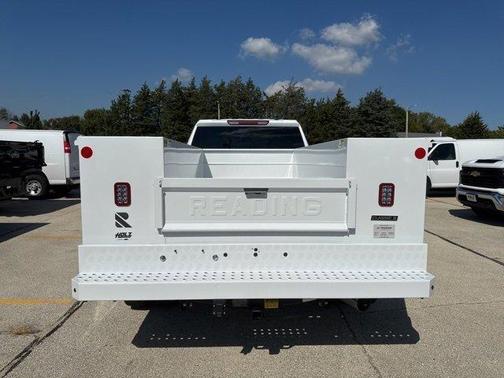 2025 Chevrolet Silverado 3500 WT