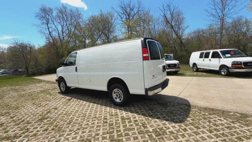 2022 GMC Savana 2500 Work Van