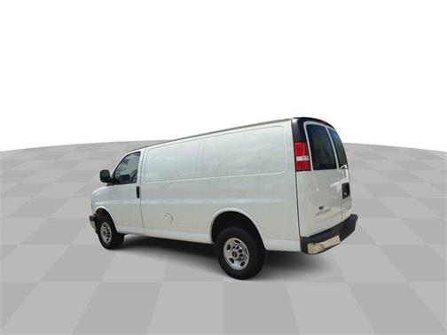 2022 GMC Savana 2500 Work Van