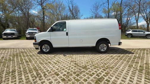 2022 GMC Savana 2500 Work Van