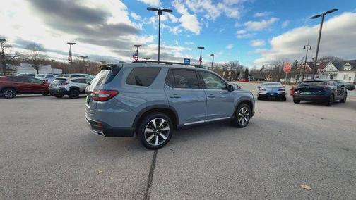 2025 Honda Pilot Touring