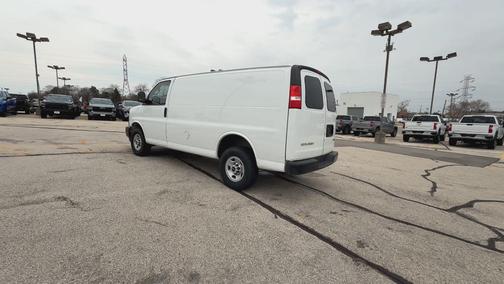 2023 GMC Savana 2500 Work Van