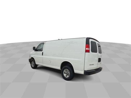 2023 GMC Savana 2500 Work Van