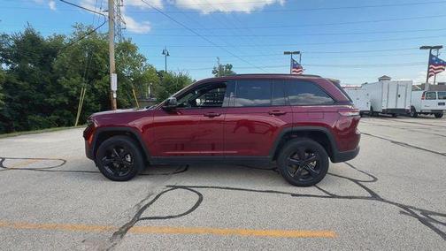 2023 Jeep Grand Cherokee Altitude