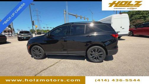 Mosaic Black Metallic 2024 Chevrolet Equinox RS
