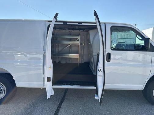 2025 Chevrolet Express 3500 Work Van