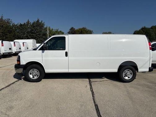 2025 Chevrolet Express 3500 Work Van