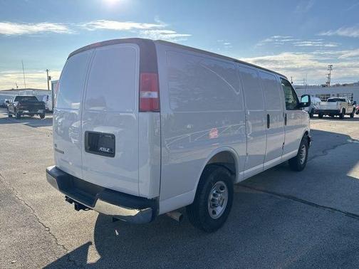 2025 Chevrolet Express 3500 Work Van