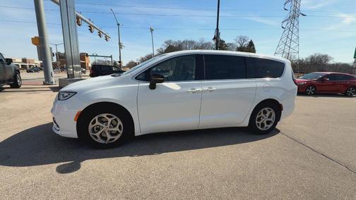 2024 Chrysler Pacifica Limited