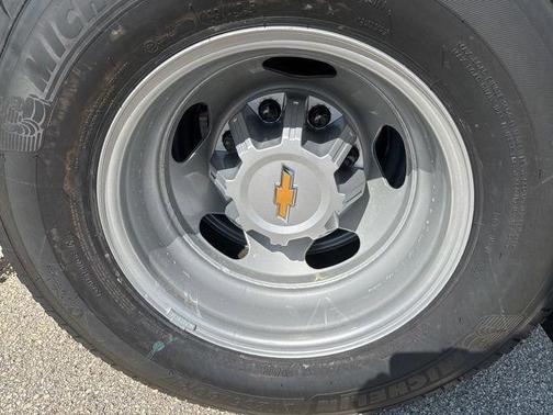 2025 Chevrolet Silverado 3500 WT